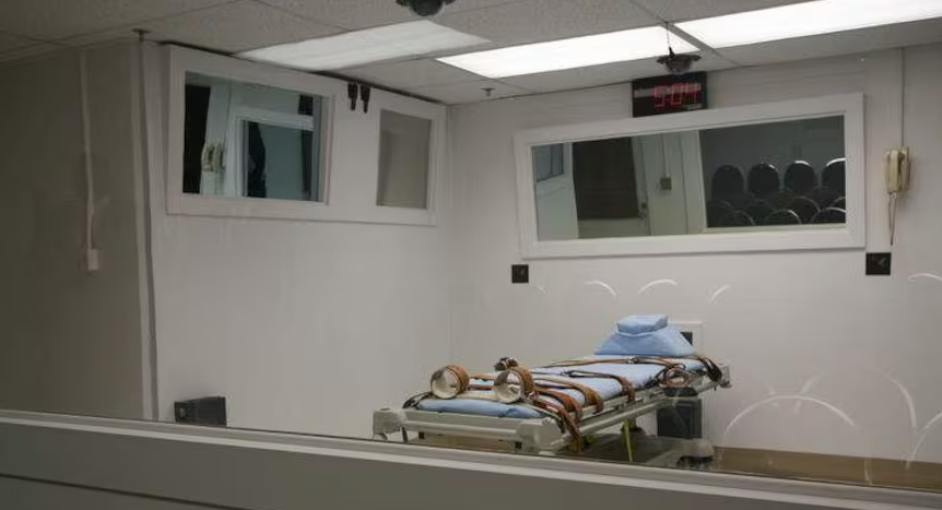 Florida used expired execution drugs, lower doses, lawsuit claims