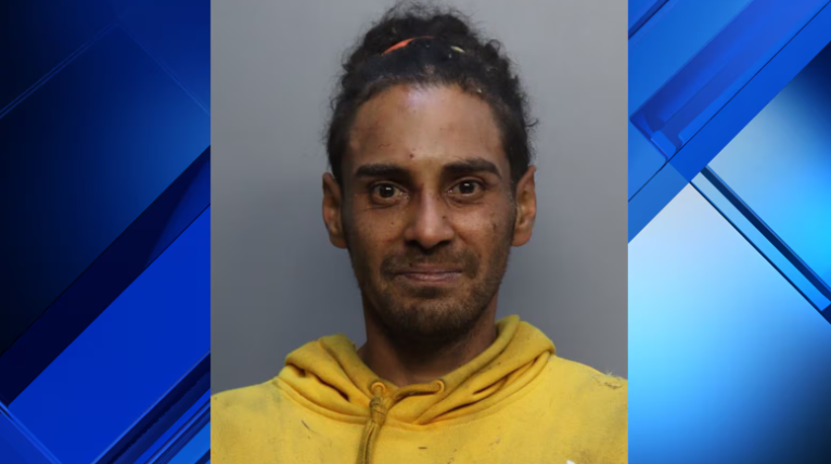 Man arrested after victim stabbed in neck in southwest Miami-Dade