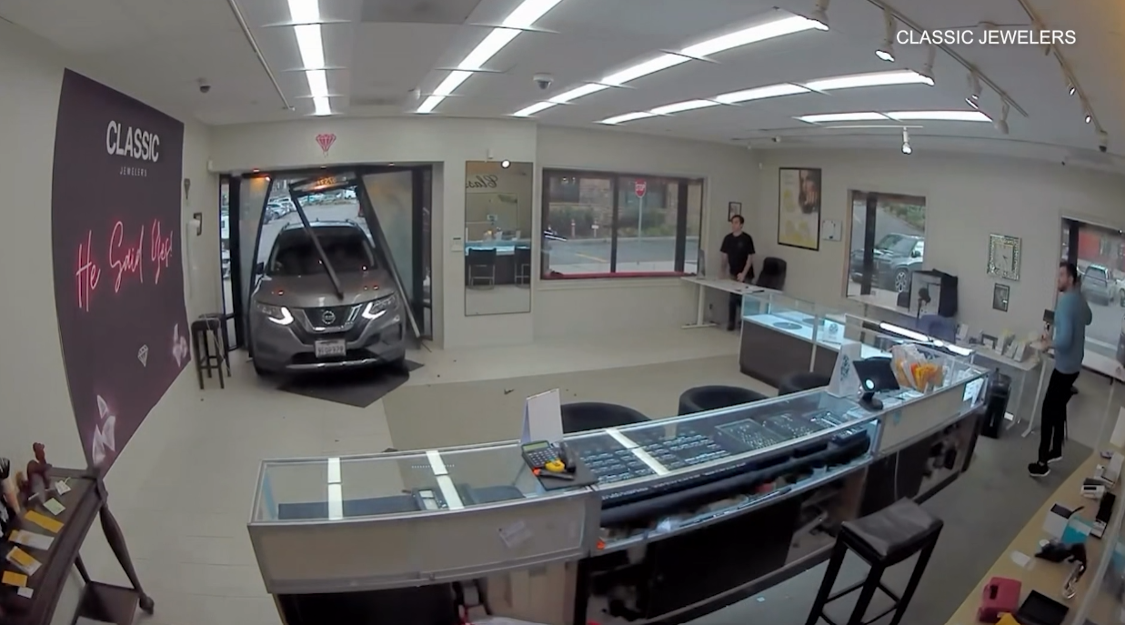 8 Suspects, All Under 24, Arrested After Jewelry Store Heist and Pair of Crashes