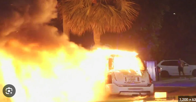 Miami driver crawls out of burning car after crash early Tuesday morning