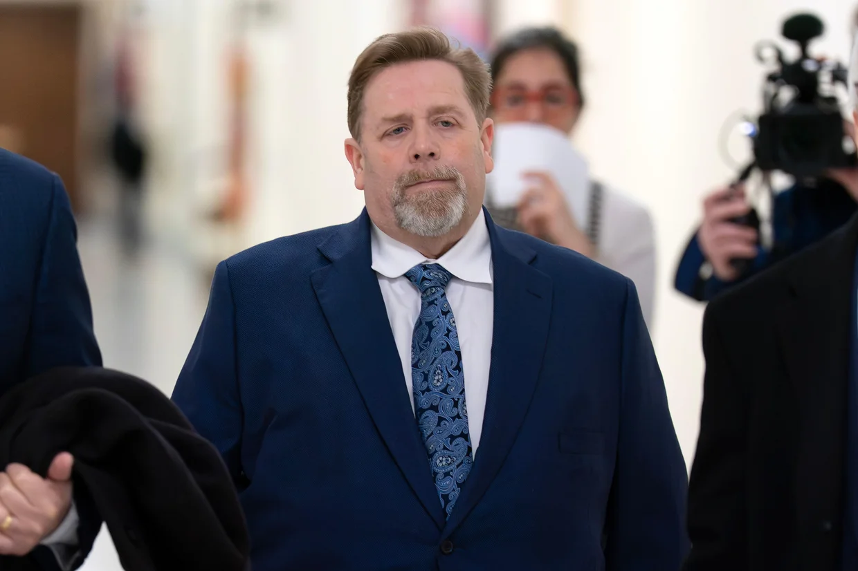 Epstein’s longtime lawyer tells House panel he had “no knowledge” of client’s crimes