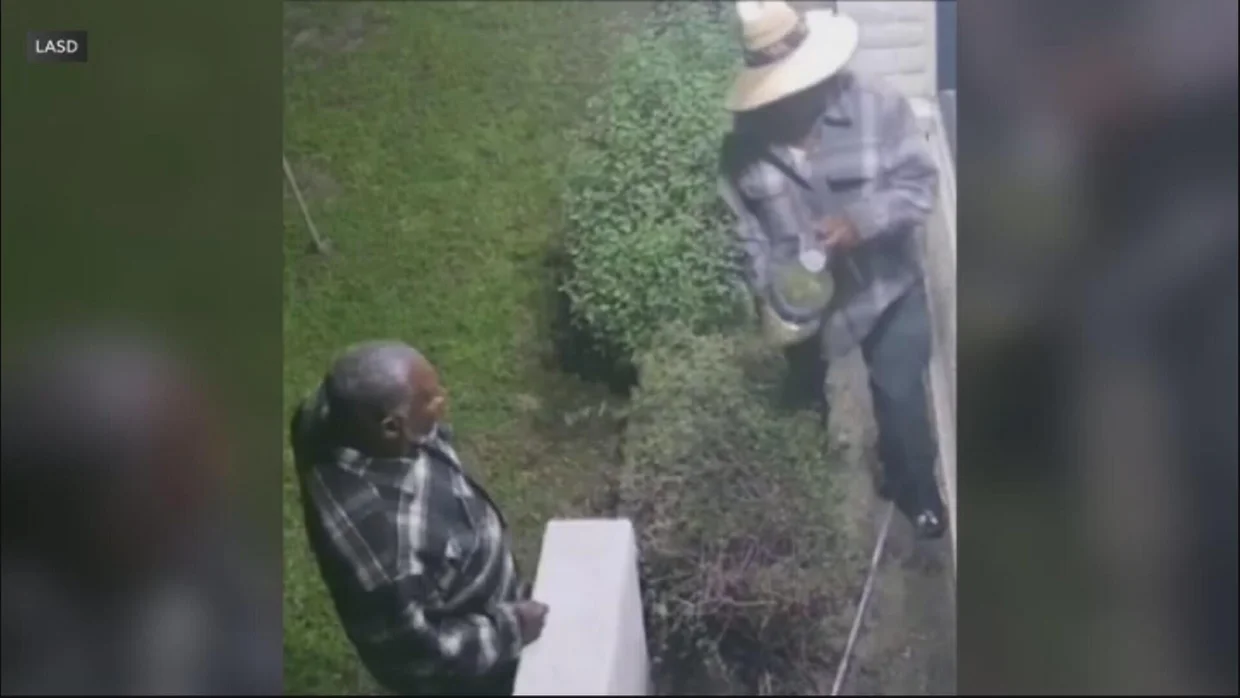 Authorities search for suspects in Paramount strip mall arson