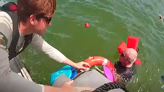 Dramatic Rescue: 11 Saved After Pontoon Boat Capsizes Near Fort Myers Beach