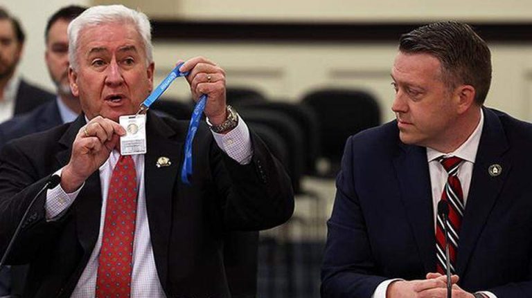 Kentucky bill allowing wearable panic alerts for school staff advances in House committee