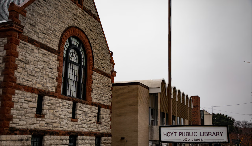 Double shooting near Saginaw library leaves two injured, suspect in custody