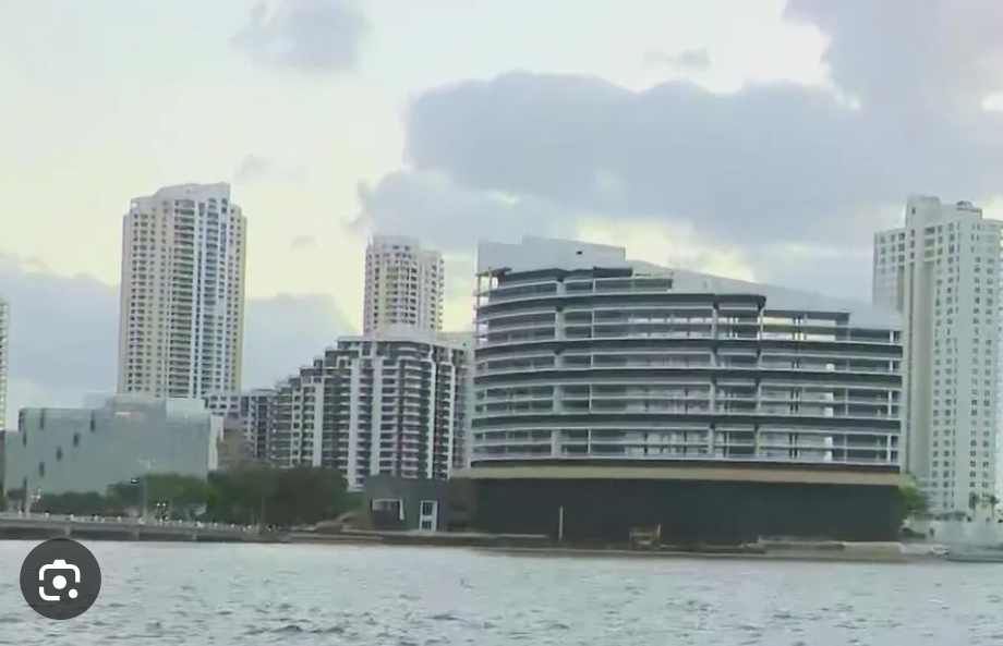 Miami Implosion 2026: Mandarin Oriental Hotel Torn Down for $Billion Luxury Towers