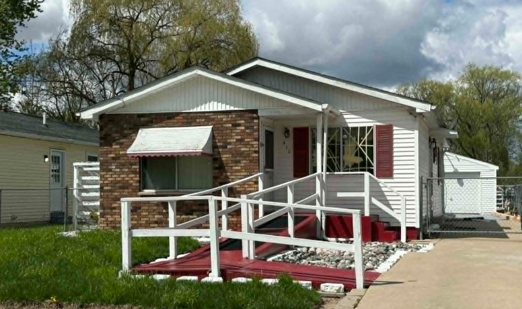 Squatting Dispute Turns Violent: Two Shot in Saginaw, Michigan, Man Charged, Woman Sought