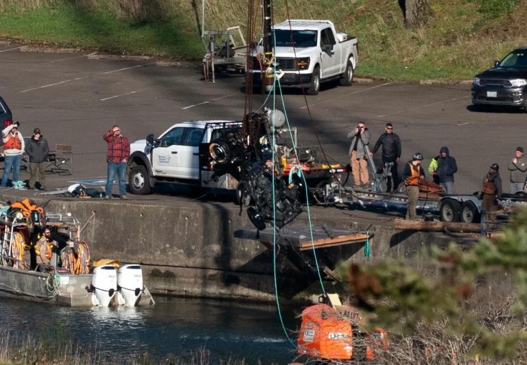 1958 Oregon Mystery Solved: Remains in Columbia River Identified as Missing Martin Family